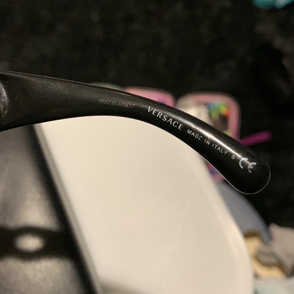 Versace women’s sunglasses black with gold hardware - Picture 7 of 12